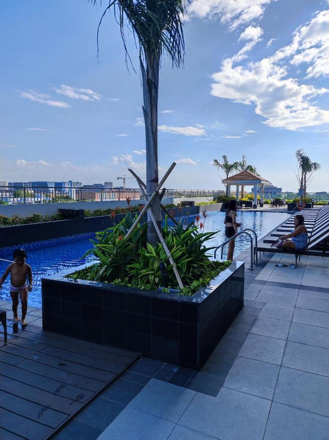 Schoenes Apartment Mit Pool-Nutzung マニラ市 エクステリア 写真