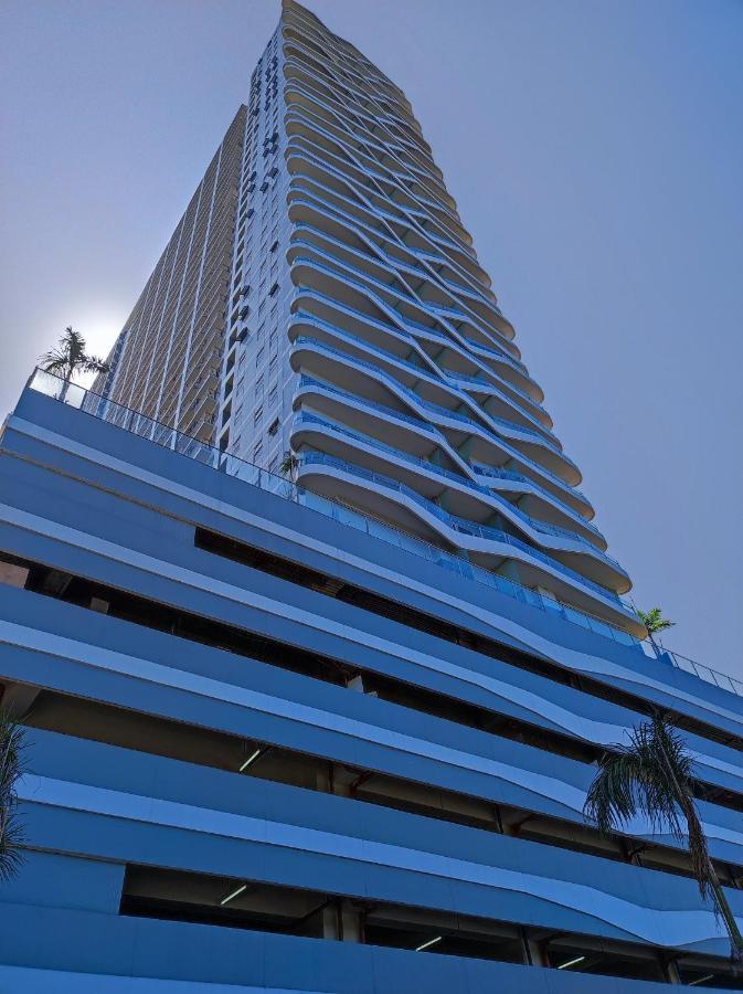 Schoenes Apartment Mit Pool-Nutzung マニラ市 エクステリア 写真