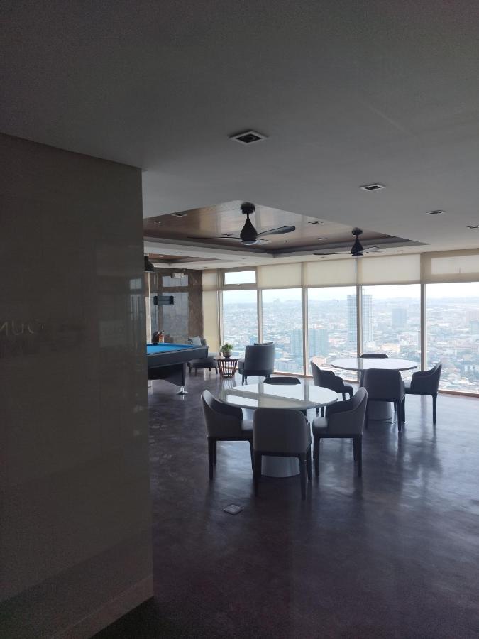 Schoenes Apartment Mit Pool-Nutzung マニラ市 エクステリア 写真